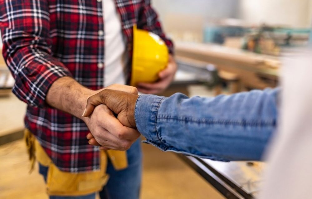 hire local general contractor for roofing repair